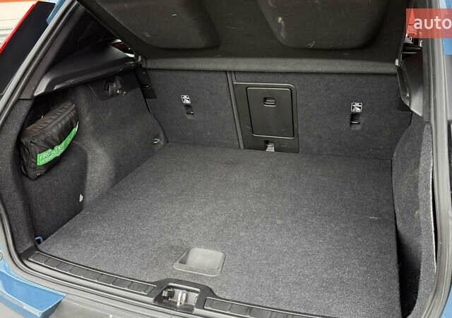 Синій Вольво XC40, об'ємом двигуна 0 л та пробігом 115 тис. км за 23599 $, фото 52 на Automoto.ua