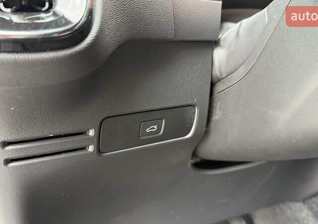 Синій Вольво XC40, об'ємом двигуна 0 л та пробігом 115 тис. км за 23599 $, фото 23 на Automoto.ua