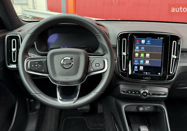 Синій Вольво XC40, об'ємом двигуна 0 л та пробігом 115 тис. км за 23599 $, фото 65 на Automoto.ua