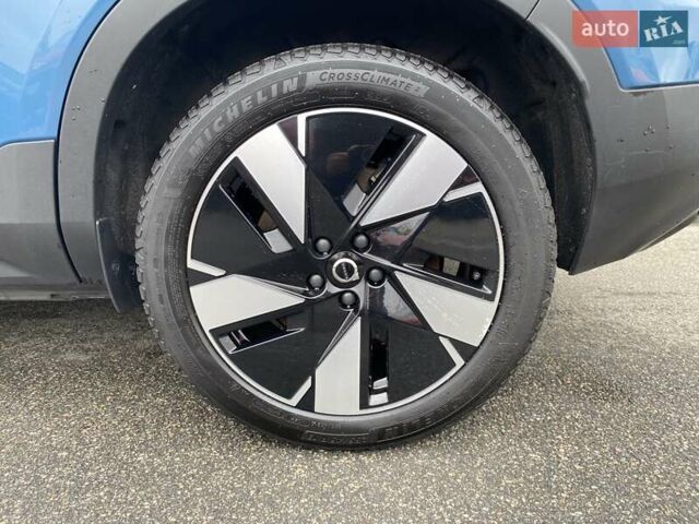 Вольво XC40 2023 в Киеве на Automoto.ua Синий Вольво XC40, объемом двигателя 0 л и пробегом 29 тыс. км за 35462 $, фото 19 на Automoto.ua