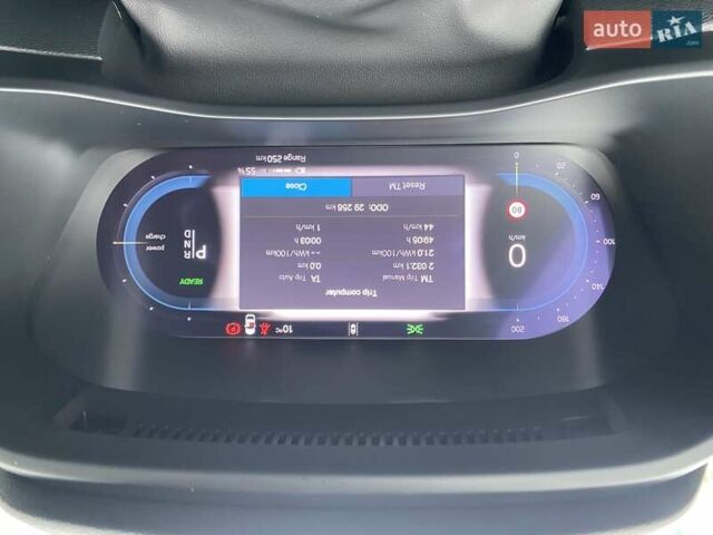 Вольво XC40 2023 в Киеве на Automoto.ua Синий Вольво XC40, объемом двигателя 0 л и пробегом 29 тыс. км за 35462 $, фото 23 на Automoto.ua