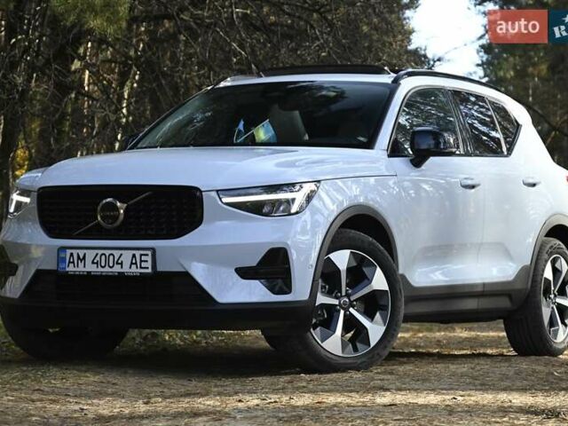Синій Вольво XC40, об'ємом двигуна 1.97 л та пробігом 10 тис. км за 45349 $, фото 15 на Automoto.ua