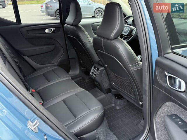 Синий Вольво XC40, объемом двигателя 1.97 л и пробегом 7 тыс. км за 36000 $, фото 76 на Automoto.ua