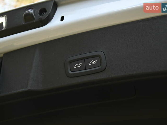 Синій Вольво XC40, об'ємом двигуна 1.97 л та пробігом 10 тис. км за 45349 $, фото 54 на Automoto.ua