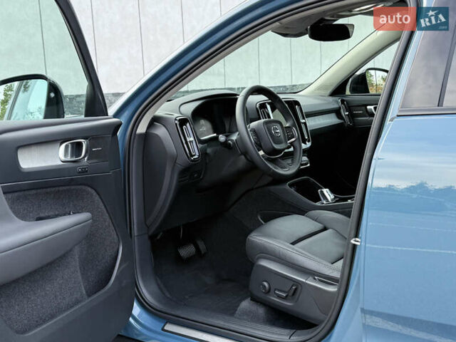 Синий Вольво XC40, объемом двигателя 1.97 л и пробегом 7 тыс. км за 36000 $, фото 65 на Automoto.ua