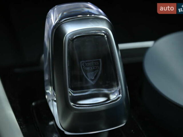 Синій Вольво XC40, об'ємом двигуна 1.97 л та пробігом 10 тис. км за 45349 $, фото 69 на Automoto.ua