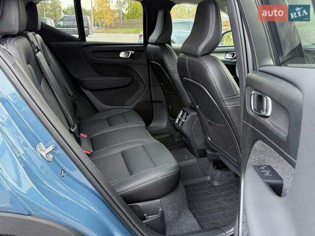 Синий Вольво XC40, объемом двигателя 1.97 л и пробегом 7 тыс. км за 36000 $, фото 75 на Automoto.ua