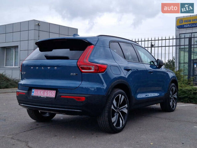 Синий Вольво XC40, объемом двигателя 1.97 л и пробегом 7 тыс. км за 35000 $, фото 3 на Automoto.ua