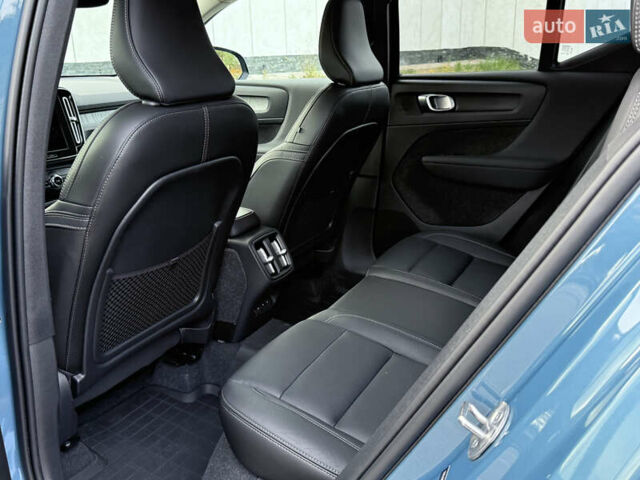 Синий Вольво XC40, объемом двигателя 1.97 л и пробегом 7 тыс. км за 36000 $, фото 71 на Automoto.ua