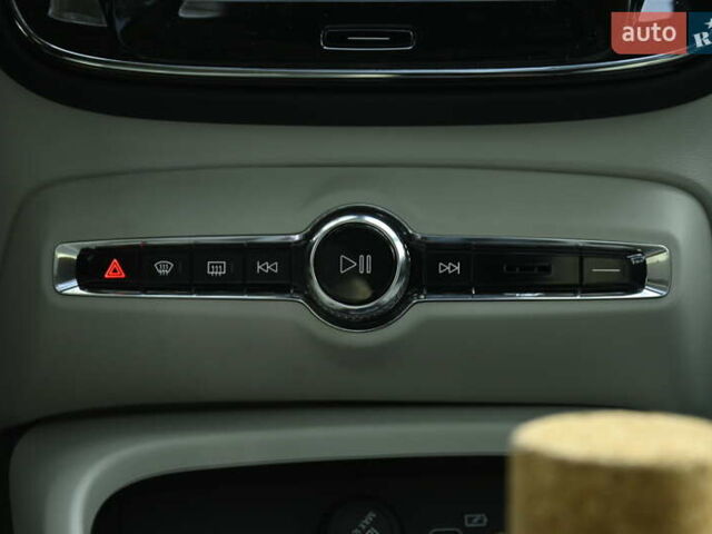 Синій Вольво XC40, об'ємом двигуна 1.97 л та пробігом 10 тис. км за 45349 $, фото 62 на Automoto.ua