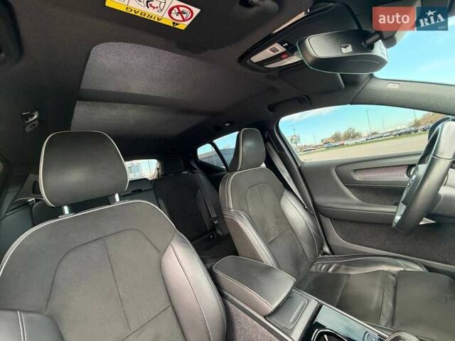 Вольво XC40 2021 в Киеве на Automoto.ua Зеленый Вольво XC40, объемом двигателя 0 л и пробегом 82 тыс. км за 32729 $, фото 19 на Automoto.ua