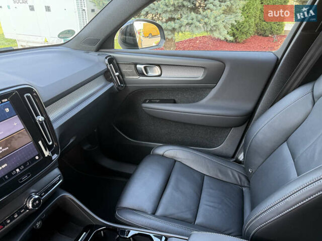 Зеленый Вольво XC40, объемом двигателя 0 л и пробегом 32 тыс. км за 30500 $, фото 27 на Automoto.ua