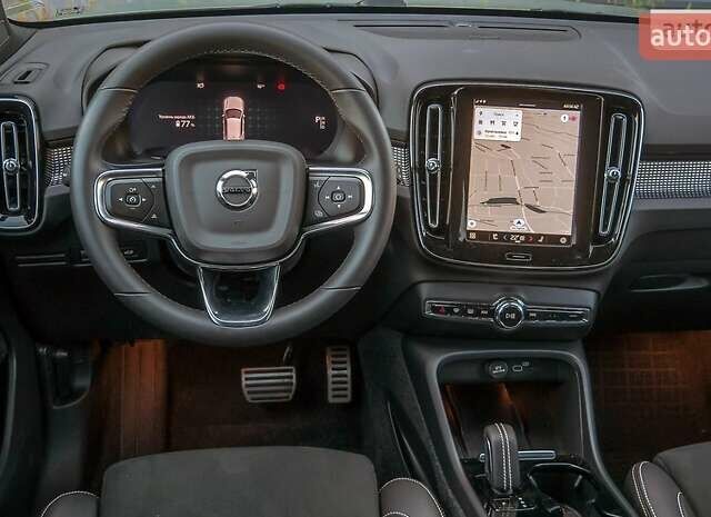 Зеленый Вольво XC40, объемом двигателя 0 л и пробегом 24 тыс. км за 39999 $, фото 11 на Automoto.ua