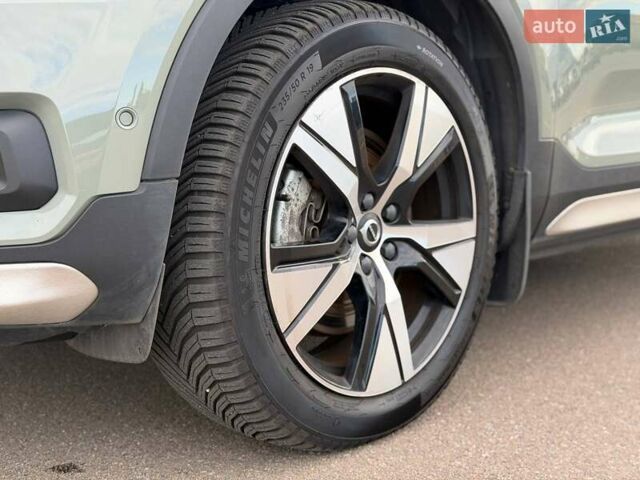 Вольво XC40 2021 в Киеве на Automoto.ua Зеленый Вольво XC40, объемом двигателя 0 л и пробегом 82 тыс. км за 32729 $, фото 12 на Automoto.ua