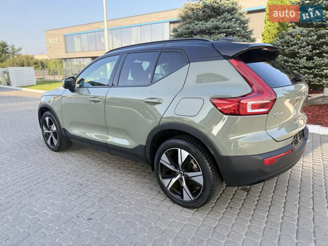 Зелений Вольво XC40, об'ємом двигуна 0 л та пробігом 32 тис. км за 30500 $, фото 17 на Automoto.ua