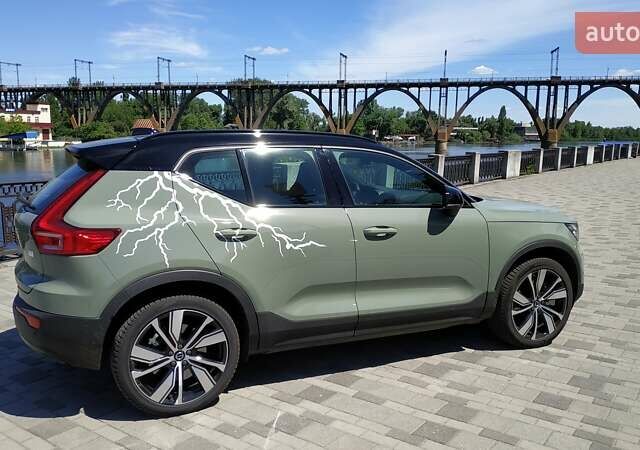 Зеленый Вольво XC40, объемом двигателя 0 л и пробегом 24 тыс. км за 39999 $, фото 10 на Automoto.ua