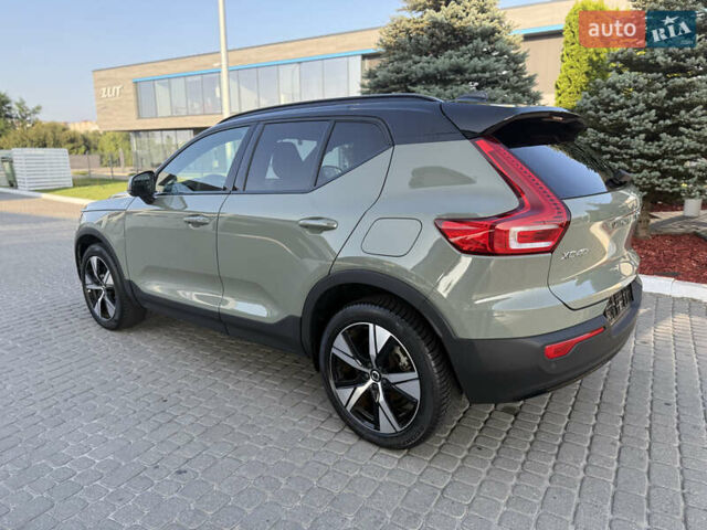 Зелений Вольво XC40, об'ємом двигуна 0 л та пробігом 32 тис. км за 30500 $, фото 14 на Automoto.ua
