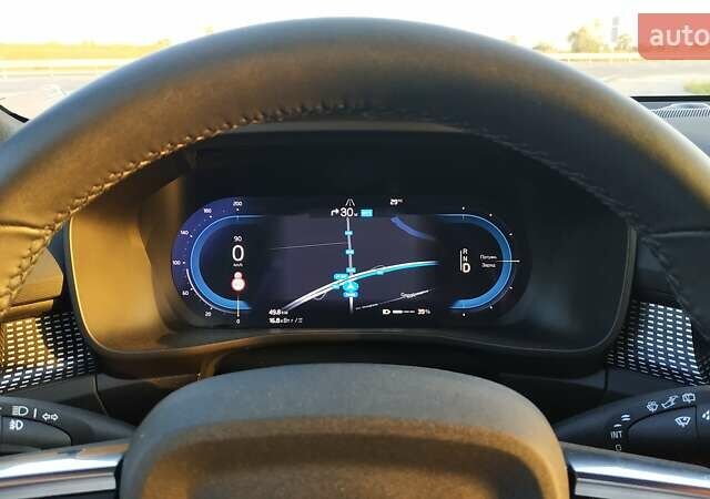 Зеленый Вольво XC40, объемом двигателя 0 л и пробегом 24 тыс. км за 39999 $, фото 8 на Automoto.ua