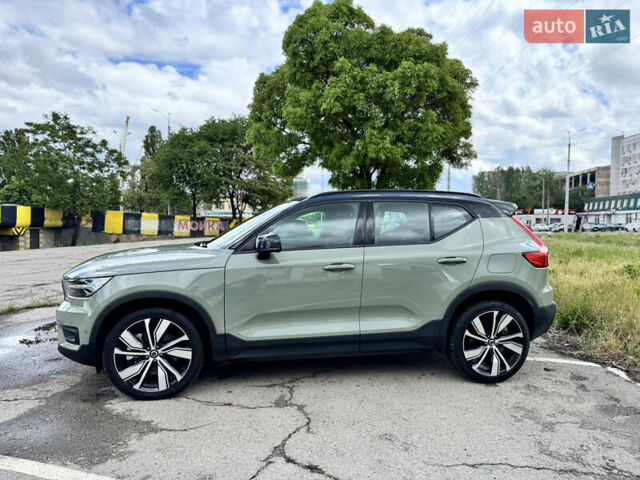 Зеленый Вольво XC40, объемом двигателя 0 л и пробегом 40 тыс. км за 29500 $, фото 8 на Automoto.ua