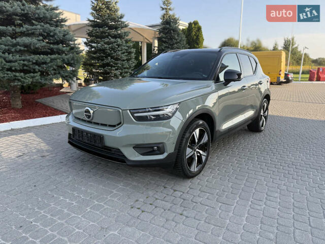 Зелений Вольво XC40, об'ємом двигуна 0 л та пробігом 32 тис. км за 30500 $, фото 10 на Automoto.ua