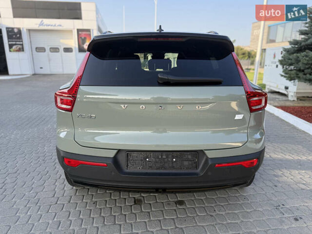 Зеленый Вольво XC40, объемом двигателя 0 л и пробегом 32 тыс. км за 30500 $, фото 19 на Automoto.ua
