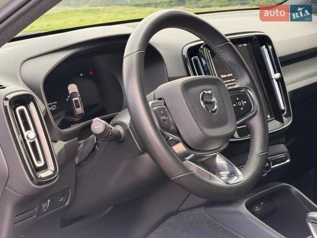Вольво XC40 2021 в Киеве на Automoto.ua Зеленый Вольво XC40, объемом двигателя 0 л и пробегом 82 тыс. км за 32729 $, фото 15 на Automoto.ua