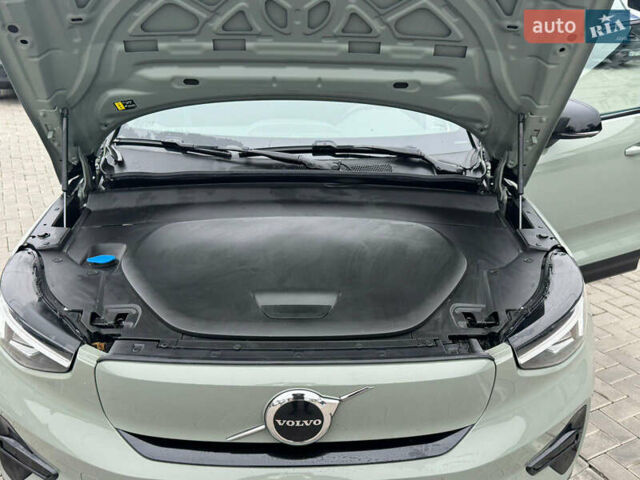 Зеленый Вольво XC40, объемом двигателя 0 л и пробегом 69 тыс. км за 23300 $, фото 12 на Automoto.ua