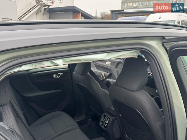 Зеленый Вольво XC40, объемом двигателя 0 л и пробегом 69 тыс. км за 23300 $, фото 29 на Automoto.ua