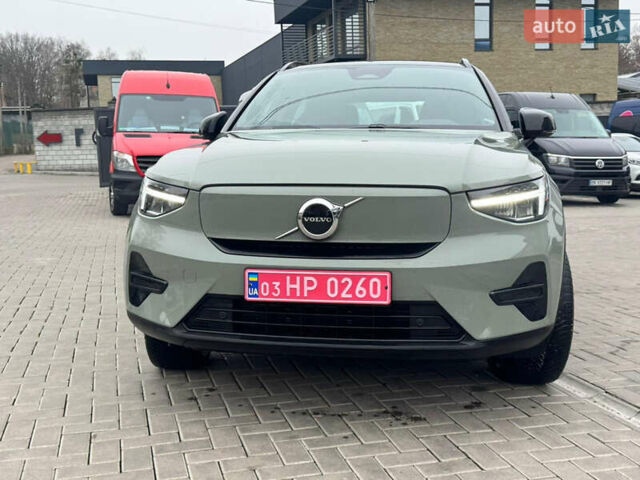 Зеленый Вольво XC40, объемом двигателя 0 л и пробегом 69 тыс. км за 23300 $, фото 2 на Automoto.ua