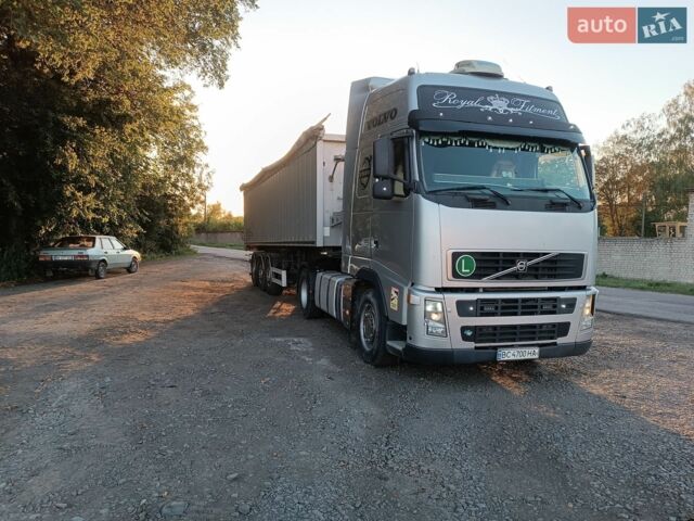 Белый Вольво ХС60, объемом двигателя 2 л и пробегом 342 тыс. км за 17002 $, фото 6 на Automoto.ua