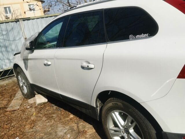 Белый Вольво ХС60, объемом двигателя 2.95 л и пробегом 190 тыс. км за 3300 $, фото 1 на Automoto.ua