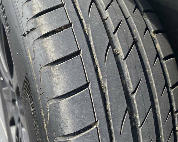 Білий Вольво ХС60, об'ємом двигуна 2.4 л та пробігом 316 тис. км за 10999 $, фото 14 на Automoto.ua