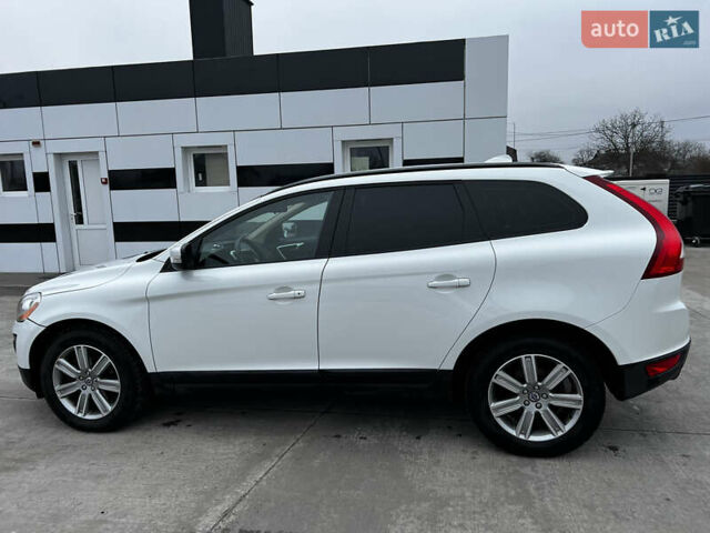 Белый Вольво ХС60, объемом двигателя 2.4 л и пробегом 296 тыс. км за 10500 $, фото 3 на Automoto.ua