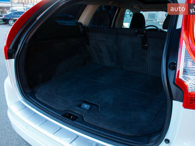 Белый Вольво ХС60, объемом двигателя 2.4 л и пробегом 215 тыс. км за 15200 $, фото 11 на Automoto.ua