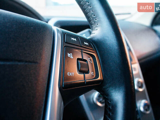 Белый Вольво ХС60, объемом двигателя 2.4 л и пробегом 215 тыс. км за 15200 $, фото 16 на Automoto.ua