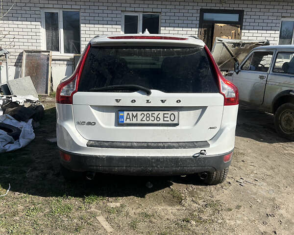 Белый Вольво ХС60, объемом двигателя 3.2 л и пробегом 222 тыс. км за 8500 $, фото 4 на Automoto.ua