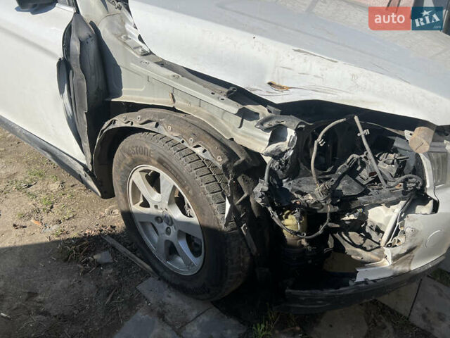 Белый Вольво ХС60, объемом двигателя 3.2 л и пробегом 222 тыс. км за 8500 $, фото 8 на Automoto.ua