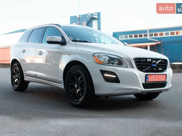 Белый Вольво ХС60, объемом двигателя 2.4 л и пробегом 215 тыс. км за 15200 $, фото 27 на Automoto.ua