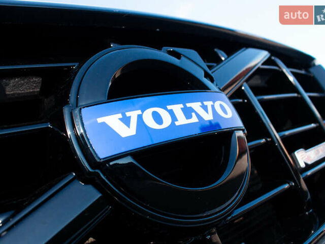 Белый Вольво ХС60, объемом двигателя 2.4 л и пробегом 215 тыс. км за 15200 $, фото 28 на Automoto.ua