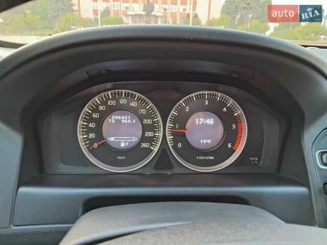 Білий Вольво ХС60, об'ємом двигуна 1.98 л та пробігом 206 тис. км за 15100 $, фото 38 на Automoto.ua