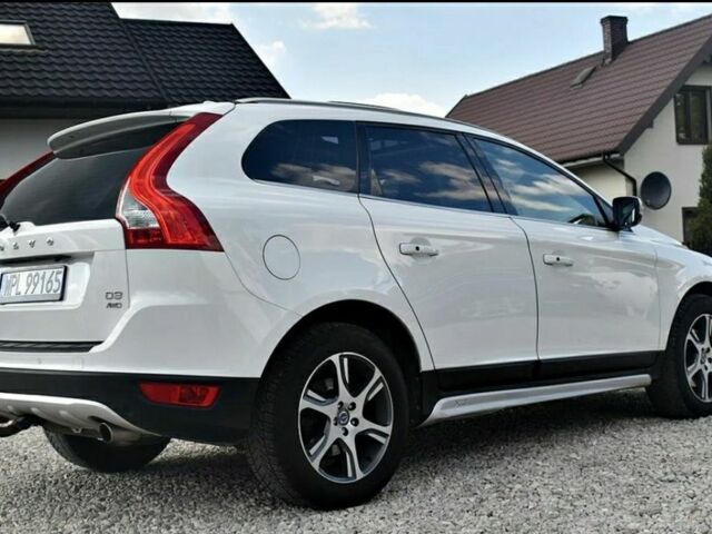 Белый Вольво ХС60, объемом двигателя 2.4 л и пробегом 220 тыс. км за 4700 $, фото 4 на Automoto.ua