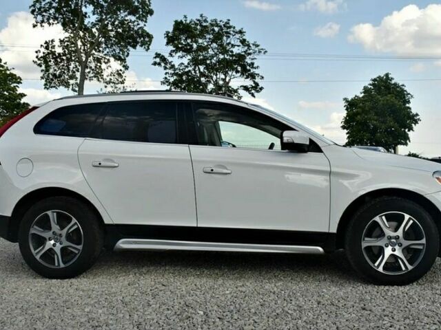 Белый Вольво ХС60, объемом двигателя 2.4 л и пробегом 220 тыс. км за 4700 $, фото 6 на Automoto.ua