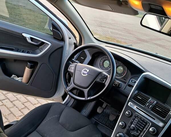 Білий Вольво ХС60, об'ємом двигуна 1.98 л та пробігом 206 тис. км за 15100 $, фото 33 на Automoto.ua