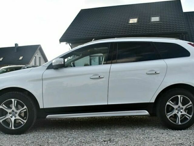 Белый Вольво ХС60, объемом двигателя 2.4 л и пробегом 220 тыс. км за 4700 $, фото 5 на Automoto.ua