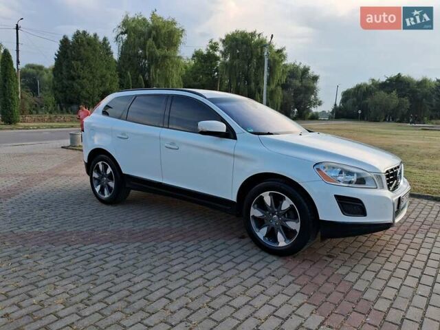 Білий Вольво ХС60, об'ємом двигуна 1.98 л та пробігом 206 тис. км за 15100 $, фото 17 на Automoto.ua