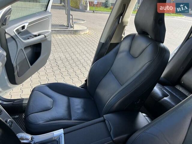 Белый Вольво ХС60, объемом двигателя 2.4 л и пробегом 240 тыс. км за 13999 $, фото 41 на Automoto.ua