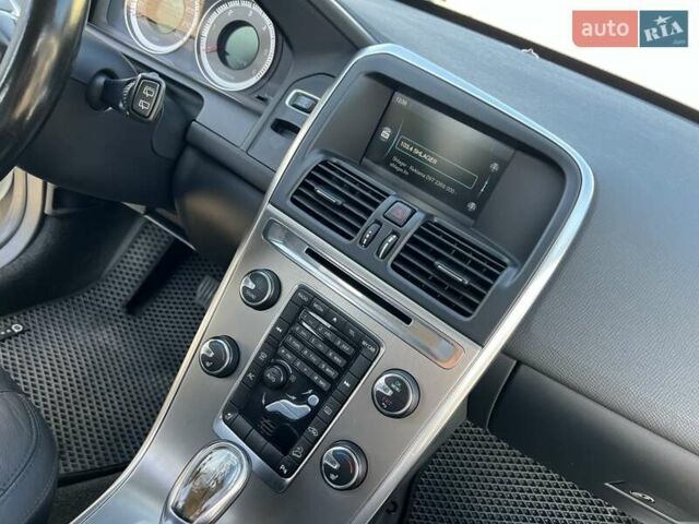 Белый Вольво ХС60, объемом двигателя 2.4 л и пробегом 240 тыс. км за 13999 $, фото 45 на Automoto.ua