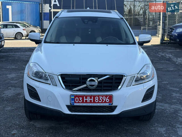 Білий Вольво ХС60, об'ємом двигуна 2.4 л та пробігом 157 тис. км за 15999 $, фото 2 на Automoto.ua