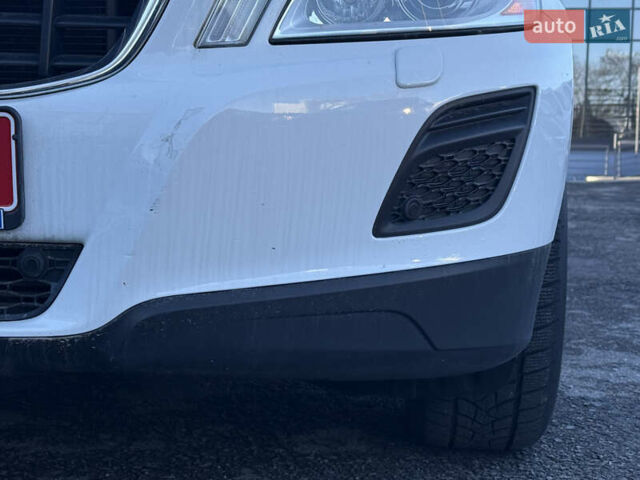 Білий Вольво ХС60, об'ємом двигуна 2.4 л та пробігом 157 тис. км за 15999 $, фото 18 на Automoto.ua