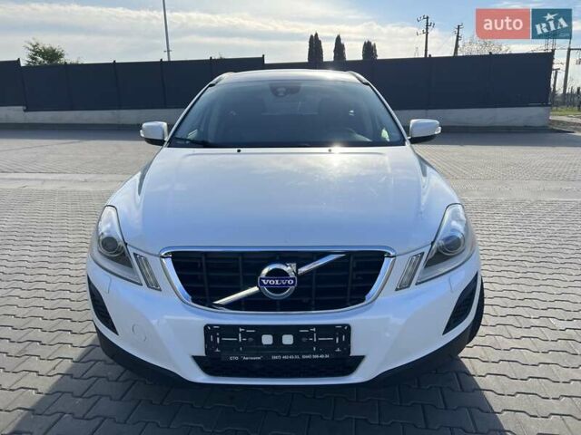 Белый Вольво ХС60, объемом двигателя 2.4 л и пробегом 240 тыс. км за 13999 $, фото 6 на Automoto.ua